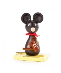 Mäusekind mit Gießkanne